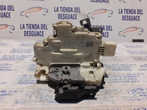  CERRADURA PUERTA DELANTERA DERECHA 