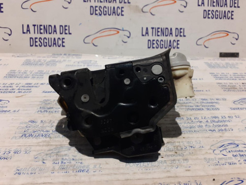  CERRADURA PUERTA DELANTERA DERECHA 