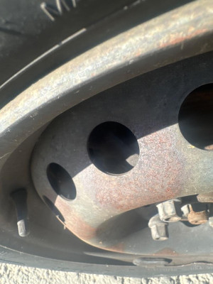 PINZA DE FRENO DELANTERA IZQUIERDA