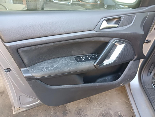 PEUGEOT 308 — автомобиль-донор на запчасти 