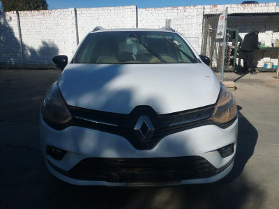 RENAULT CLIO IV GRANDTOUR