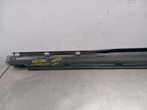  FALDON LATERAL VOLKSWAGEN PASSAT BERLINA (362) 