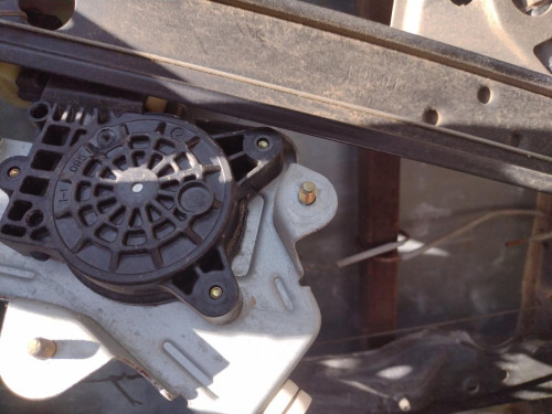  ELEVALUNAS DELANTERO IZQUIERDO KIA PICANTO (SA) 