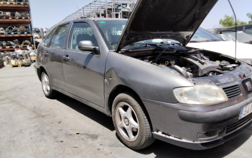 SEAT CORDOBA BERLINA (6K2) — vehículo donante para recambios 