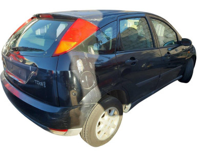 FORD FOCUS BERLINA (CAK)