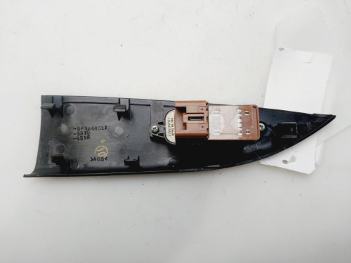 MANDO ELEVALUNAS TRASERO DERECHO Mazda 6 BERLINA (GG) 