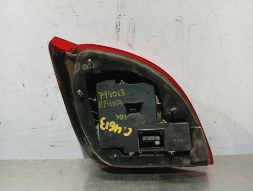  PILOTO TRASERO DERECHO FORD FIESTA BERLINA 
