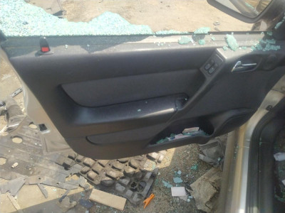 GUARNECIDO PUERTA DELANTERA IZQUIERDA