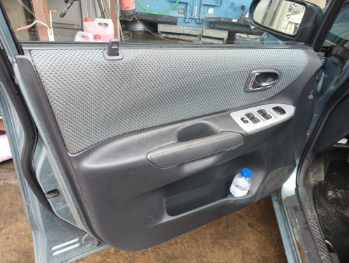 MAZDA PREMACY (CP) — vehículo donante para recambios 