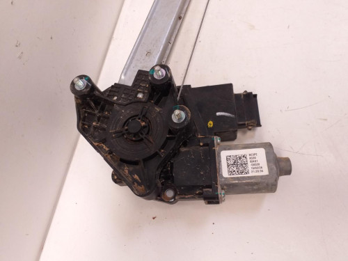  ELEVALUNAS DELANTERO IZQUIERDO HYUNDAI BAYON 