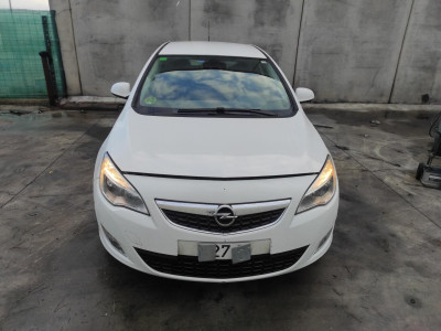 OPEL ASTRA J BERLINA 5P