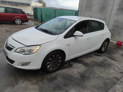 OPEL ASTRA J BERLINA 5P