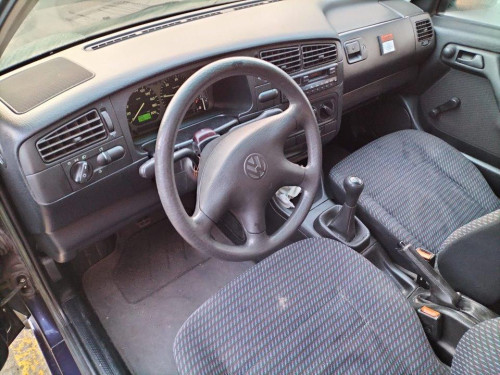  VOLKSWAGEN VENTO (1H2) 