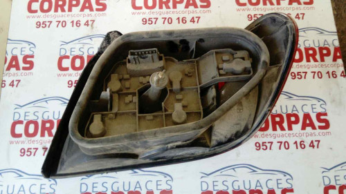  PILOTO TRASERO IZQUIERDO 