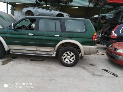 MITSUBISHI MONTERO (V20/V40)