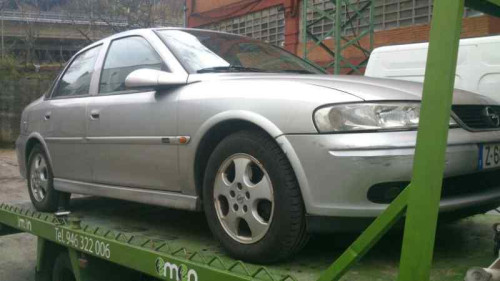 OPEL VECTRA B BERLINA 
