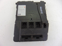 CAJA RELES / FUSIBLES