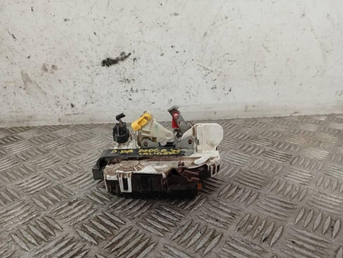 CERRADURA PUERTA DELANTERA DERECHA 