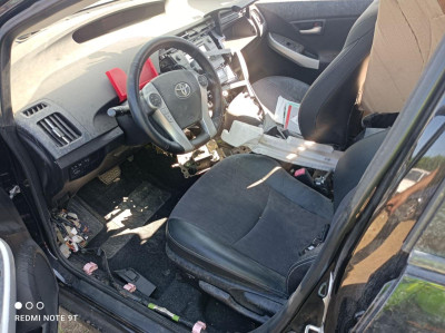 TOYOTA PRIUS (ZVW30)