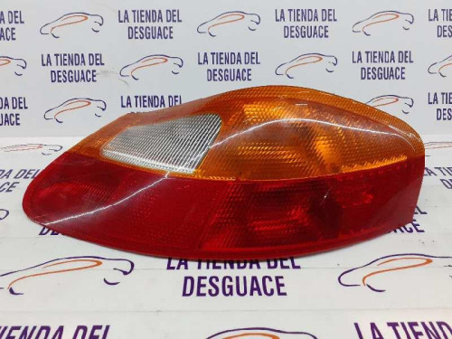  PILOTO TRASERO DERECHO 