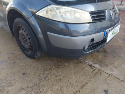 PARAGOLPES DELANTERO Renault Megane II Berlina 5P (10.2002->)
