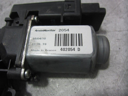  MOTOR ELEVALUNAS DELANTERO DERECHO KIA CEED (ED) 