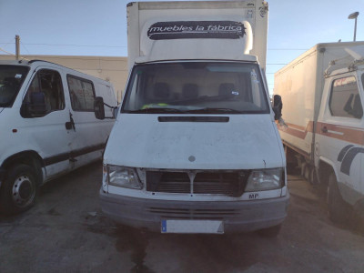 MERCEDES-BENZ SPRINTER FURGÓN (901-904)
