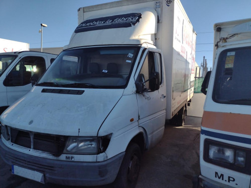  MERCEDES-BENZ SPRINTER FURGÓN (901-904) 