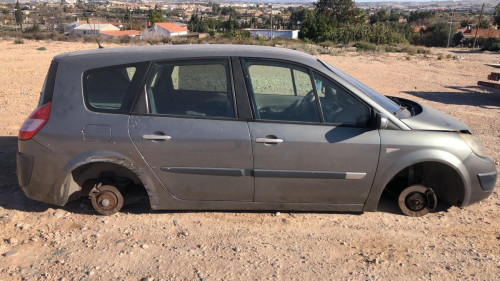 RENAULT SCENIC II (JM) — Donor Vehicle for Used Parts 