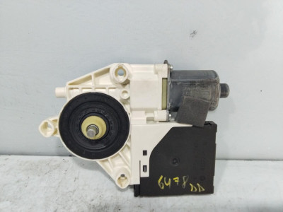 MOTOR ELEVALUNAS DELANTERO DERECHO