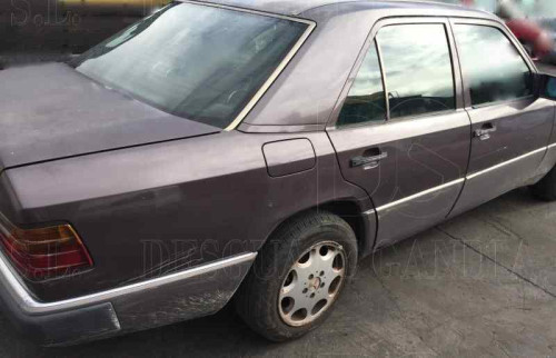  MERCEDES-BENZ CLASE E (BM 124) BERLINA 