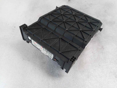 CAJA RELES / FUSIBLES