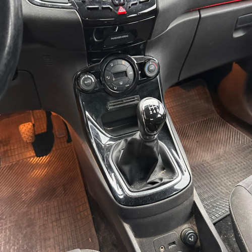  FORD FIESTA (CNN) 