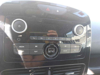 SISTEMA AUDIO / RADIO CD