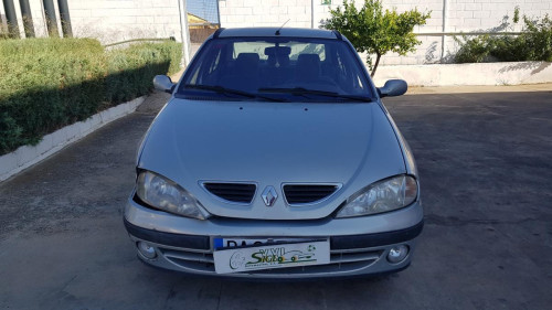 Renault Megane I Classic (LA0)(1996->) — vehículo donante para recambios 
