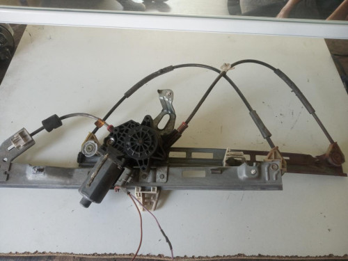 ELEVALUNAS DELANTERO IZQUIERDO Peugeot 206 