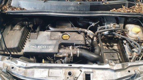 OPEL ZAFIRA A — vehículo donante para recambios 