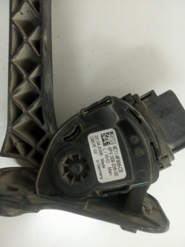 POTENCIOMETRO PEDAL FORD TRANSIT FURGÓN (TT9) 