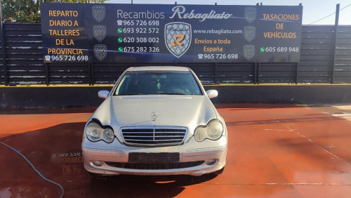  MERCEDES-BENZ CLASE C (BM 203) BERLINA 