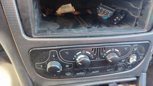  MERCEDES-BENZ CLASE C (BM 203) BERLINA 