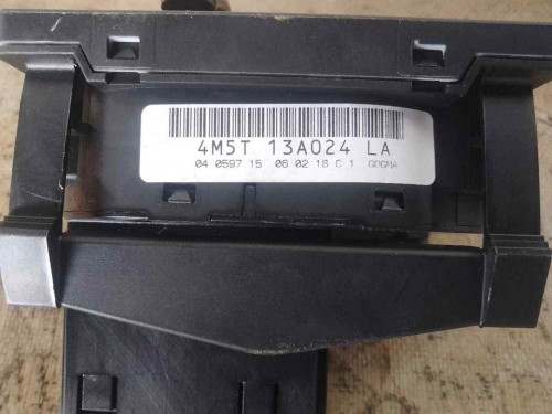 MANDO LUCES Ford FOCUS BERLINA (CAP) 