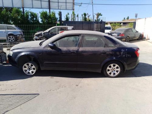  AUDI A4 BERLINA (8E) 