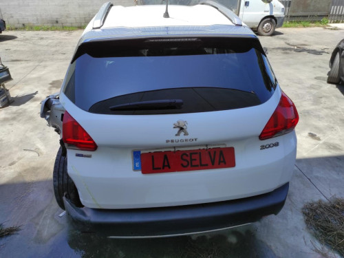 PEUGEOT 2008 — автомобиль-донор на запчасти 