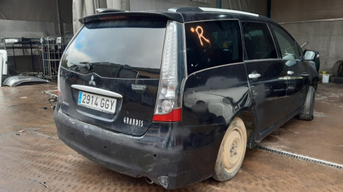 MITSUBISHI GRANDIS (NA0W) — vehículo donante para recambios 