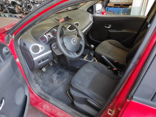 RENAULT CLIO III — Donor Vehicle for Used Parts 