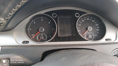  VOLKSWAGEN PASSAT BERLINA (362) 