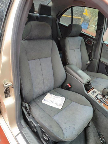  MERCEDES-BENZ CLASE E (BM 210) FAMILIAR 