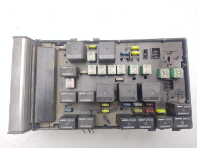 CAJA RELES / FUSIBLES, Chrysler, VOYAGER (RG)