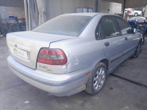  VOLVO S40 BERLINA 