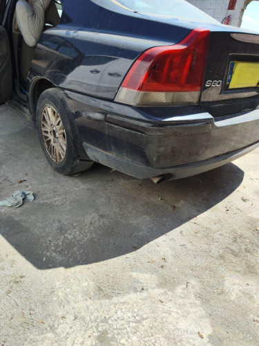 PARAGOLPES TRASERO VOLVO S60 BERLINA 